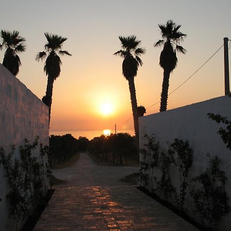 Hotel Masseria Fortificata Donnaloia Monopoli Exterior foto